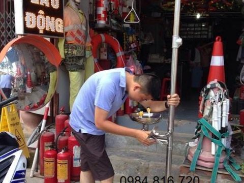 Cung cấp bồn rửa mắt khẩn cấp tại Hà Nội